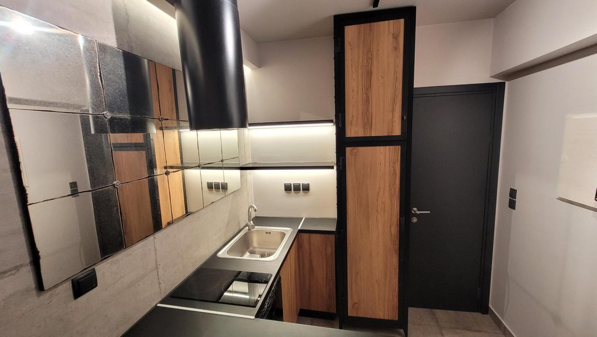 Industrial - Le Petit Bati Apartment