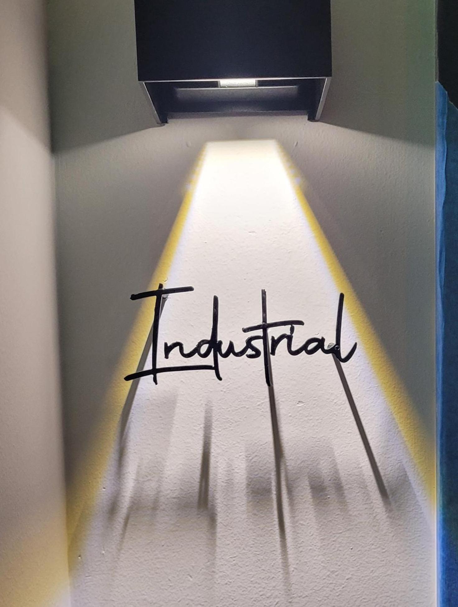 Industrial - Le Petit Bati Apartment *