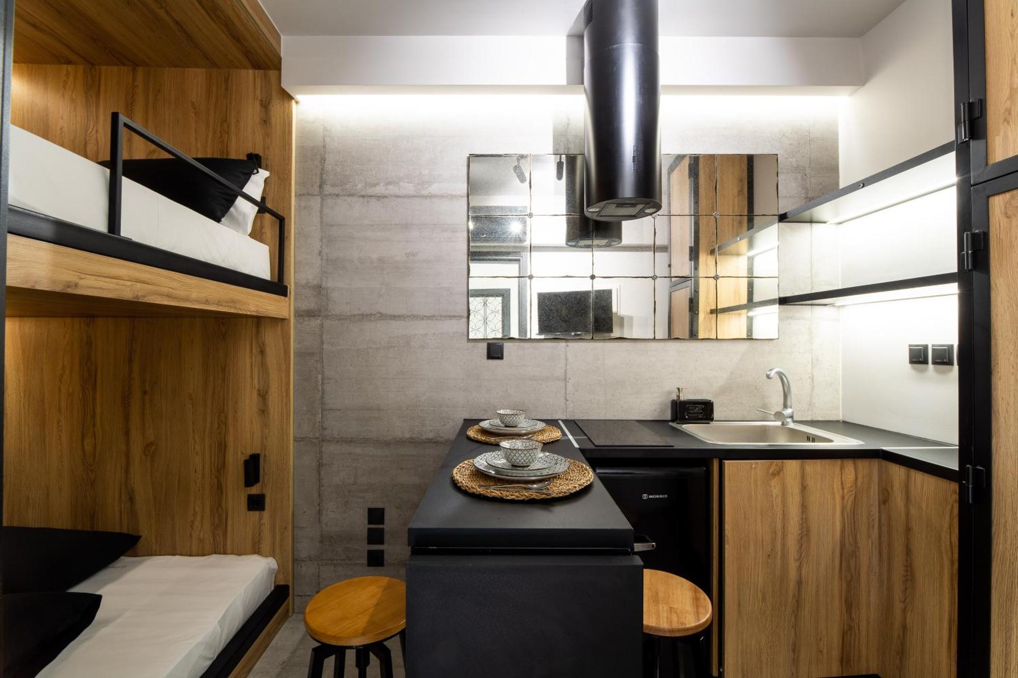 Apartment Industrial - Le Petit Bati Volos