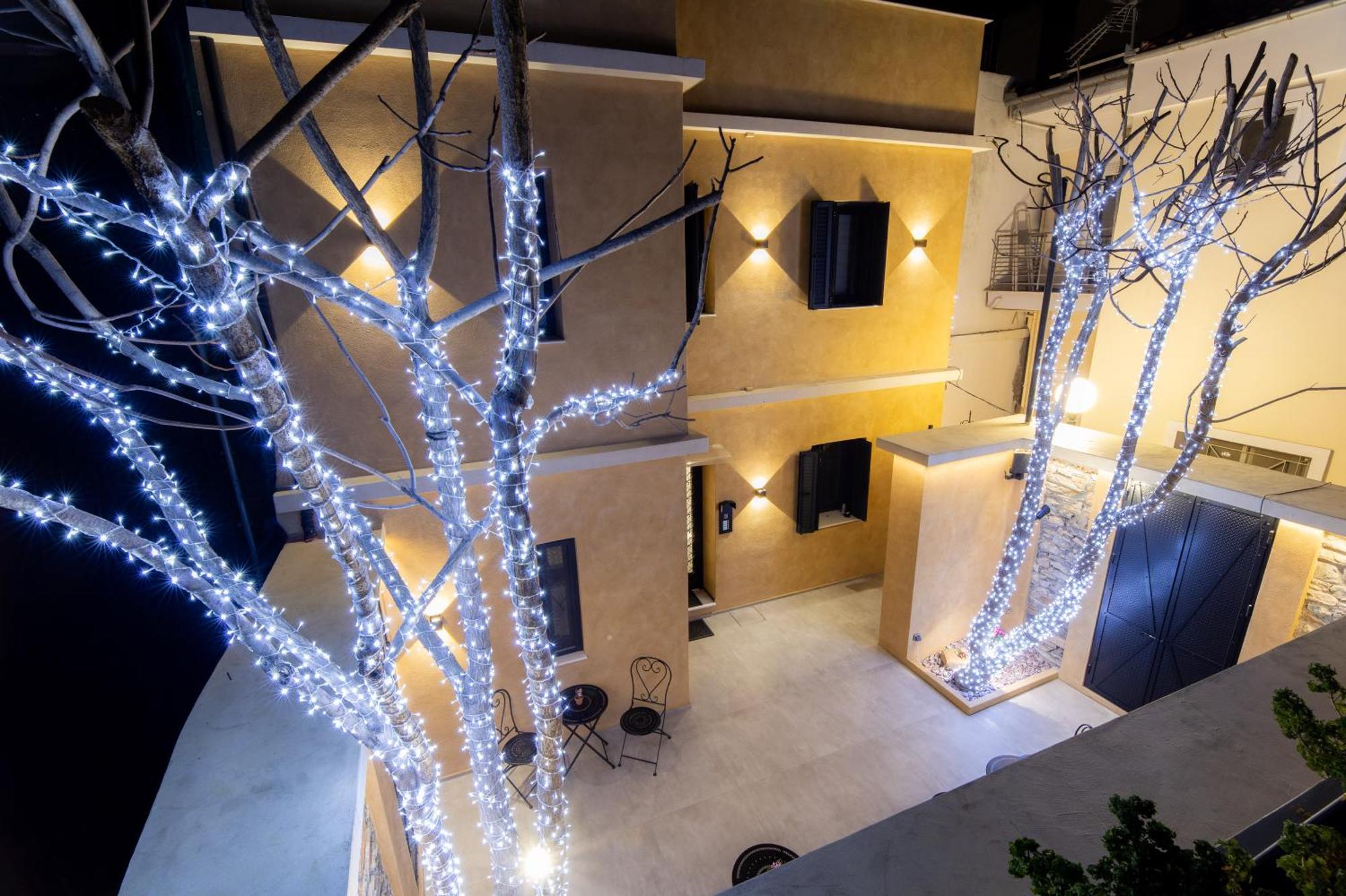 Industrial - Le Petit Bati Apartment